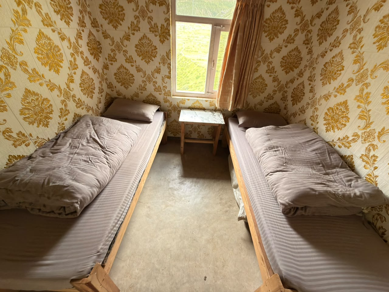 Twin room at Hotel Snowlion